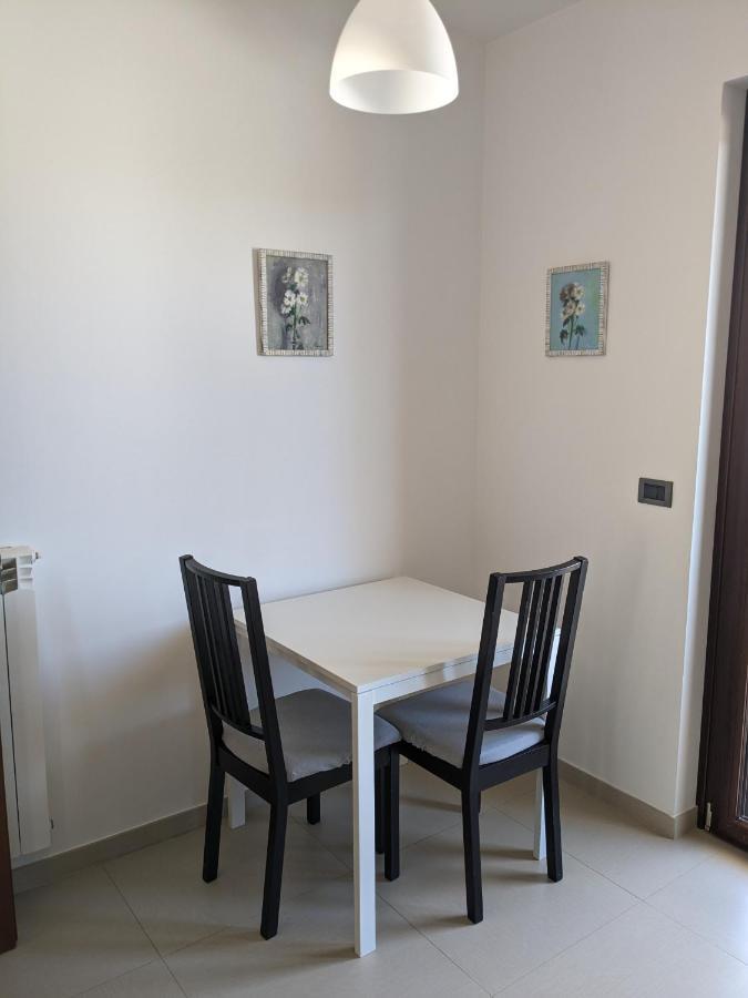 La Casa Dei Due Mari - Large Apartment With Parking Taranto Eksteriør billede